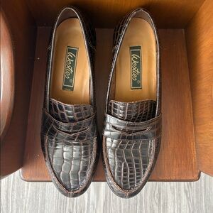 Brown Crocodile Leather Loafers with Glossy Finish